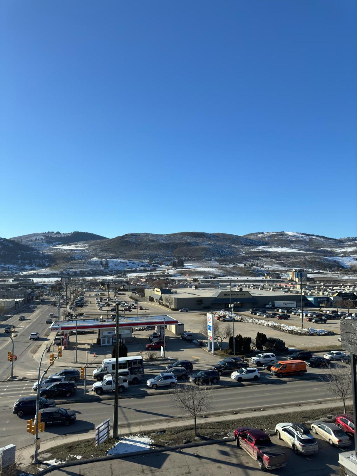 Divya Sutra Plaza And Conference Centre, Vernon, Bc 외부 사진