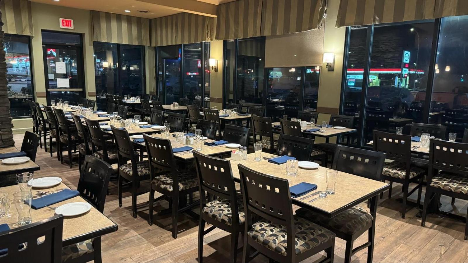 Divya Sutra Plaza And Conference Centre, Vernon, Bc 외부 사진